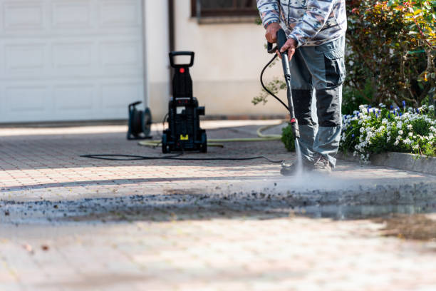 Best Pressure Washing Contractors  in Flanders, NY